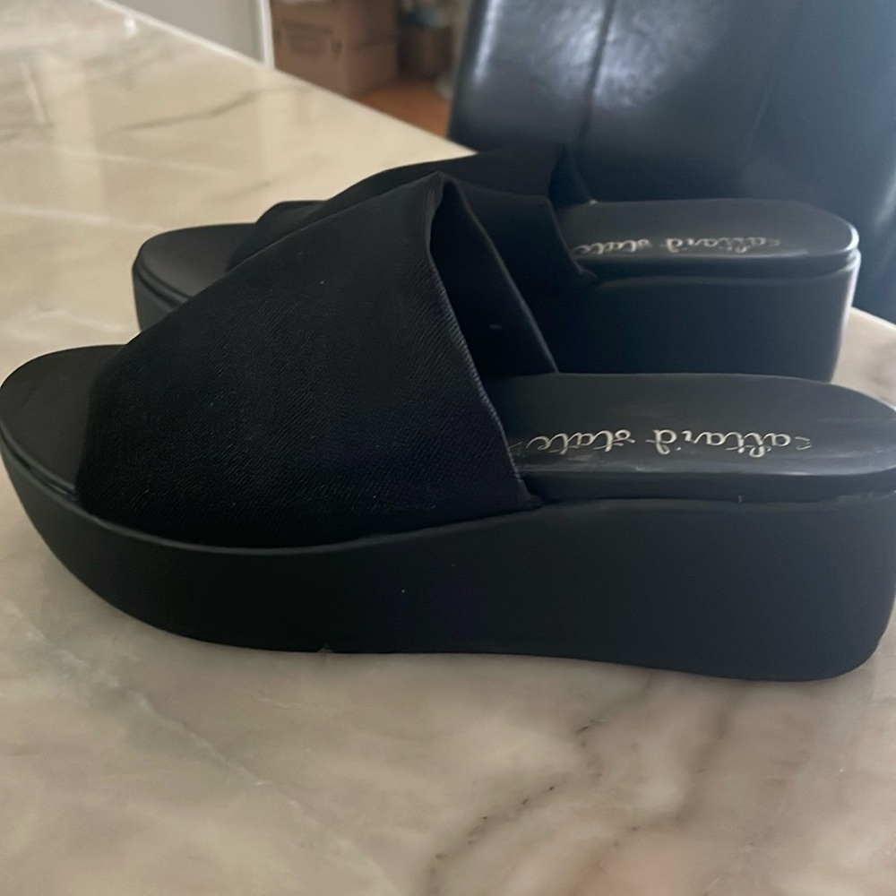 Black platform sandals